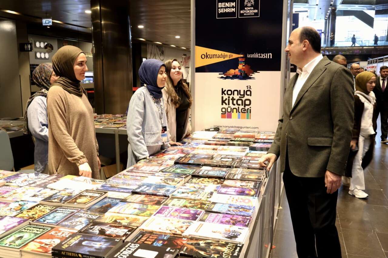 Konya’da kitap şöleni başladı! 10 gün dolu dolu geçecek 7